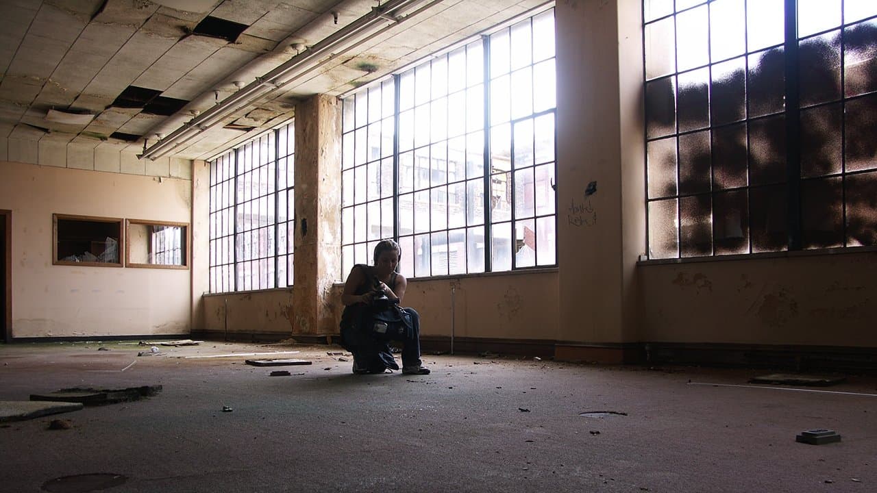 Urban Explorers: Into the Darkness